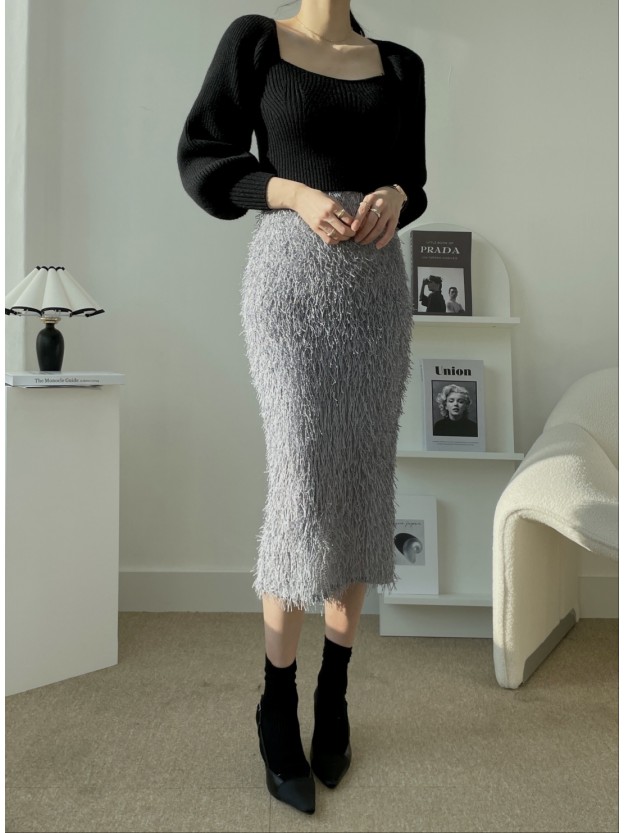 A banded skirt/ Span skirt